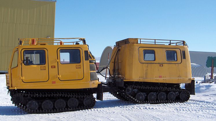 5) Bandvagn 206