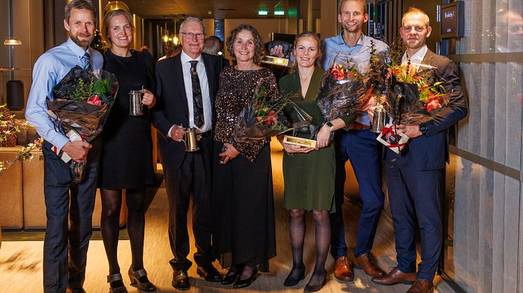Vinnere: Norsvin har kåret årets beste avlsbesetninger. Dette er besetninger som legger ned et solid arbeid i utviklingen av de norske griserasene; Norsvin Landsvin og Duroc. Foto: Morten Knudsen/Norsvin. 