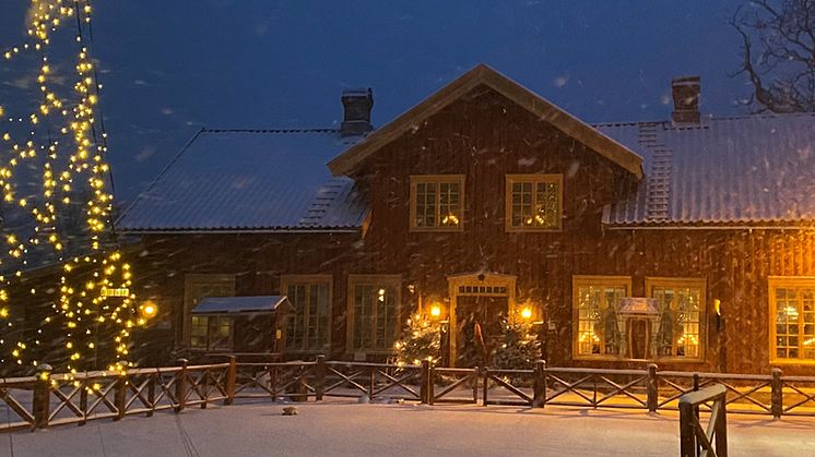 Vest Sverige Sundsby i snö julmarknad Foto Sundsby Säteri jpg