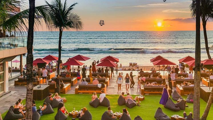 Beach-Clubs-in-Seminyak.jpg