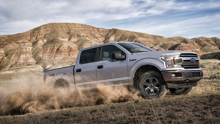 18FordF150_08_HR