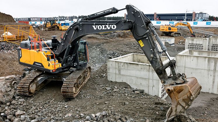 Volvo EC380E hos Bror Olsson & Söner i Kungsör AB