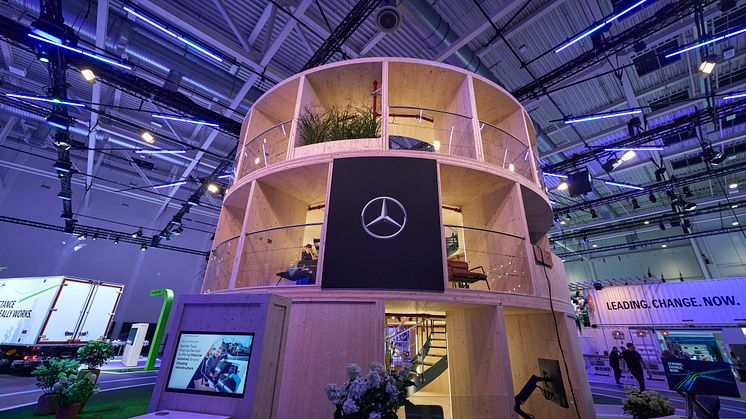 Daimler Truck IAA 2024.jpg