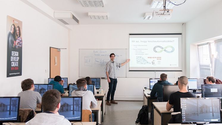 Levente Erős, the main lecturer of the Test automation course from Sigma Technology