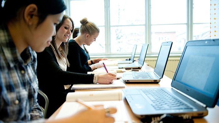 Pressinbjudan: Digitala hjälpmedel i den kommunala gymnasieskolan