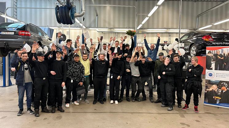Fredrika Bremergymnasiet i Haninge certifieras som Motorbranschcollege!