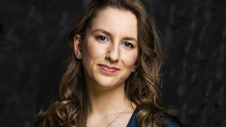 Sopranen Josefine Mindus är sedan 2020 en del av operastudion vid Komische Oper i Berlin. (Foto: Jan Windszus)