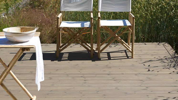 Når kan jeg beise min nye terrasse?