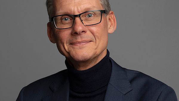 stefan_profil_600.jpg