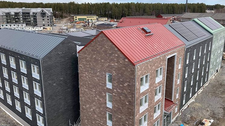 När det är stora mängder takplåt med samma längd kan det löna sig med förfalsat.