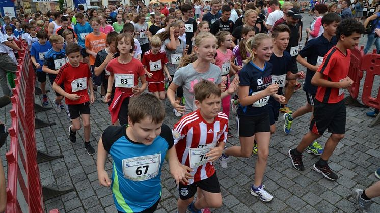 Schüler des Johann-Walter-Gymnasiums engagieren sich beim Joe-Polowsky-Gedächtnislauf 