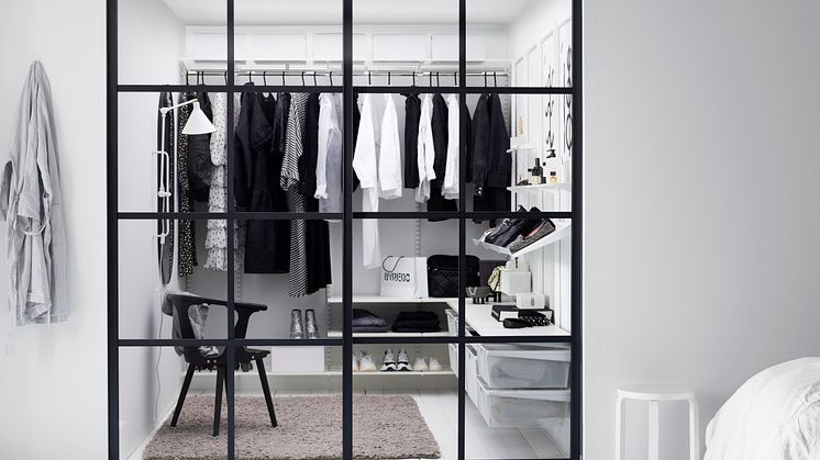 Elfa_Clothing_Interior_Click-in_system_Classic_Slidingdoor_Gallery_2021_02_2.jpg