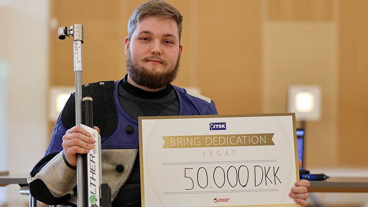 Kasper Lousdal med legatet.