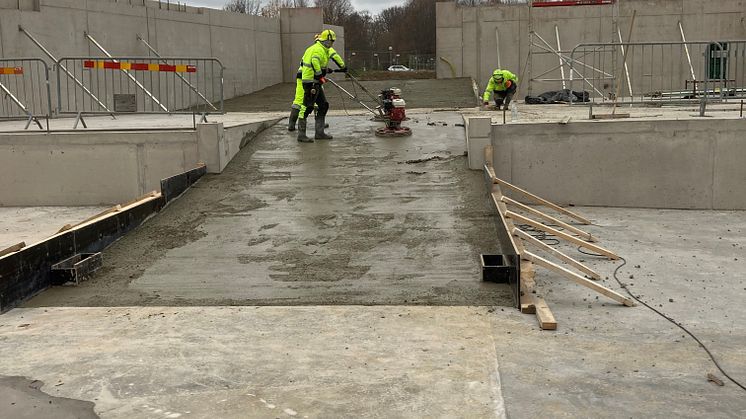 Gjutning med grön betong på Sjöviken, Jönköping