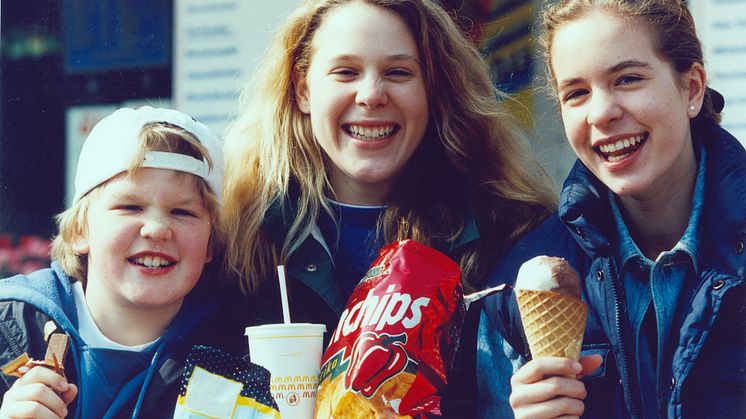 Fastfood und Bewegungsmangel begünstigen Übergewicht. Die mögliche Folge: Diabetes Typ 2 bereits im jungen Alter.  Foto: SIGNAL IDUNA