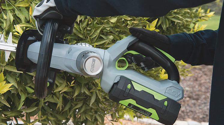 EGO Power+ 56V Batteridriven häcksax inställningar