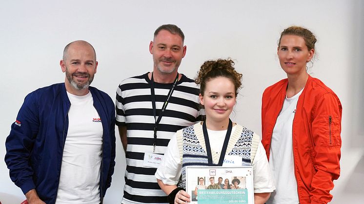 Der Ausbildungsworkshop von SALOMON FoodWorld war ein großer Erfolg. Xenia Kissel (2.v.r.) gewann mit ihrem Menükonzept einen Bildungsgutschein der Deutschen Hotelakademie (DHA).