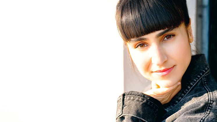 Laleh press.jpg