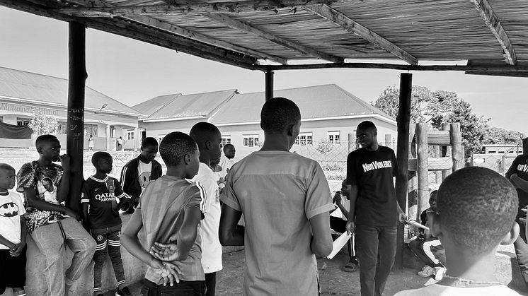 NVP Uganda_Outdoor b:w.jpg
