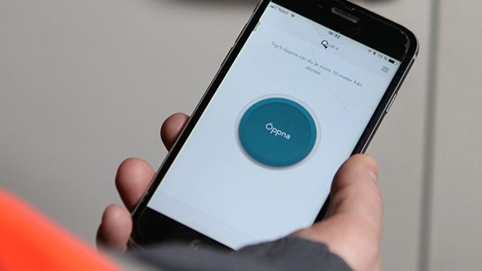 Leveranscontainern öppnas med digital nyckel direkt ifrån en mobilapplikation.