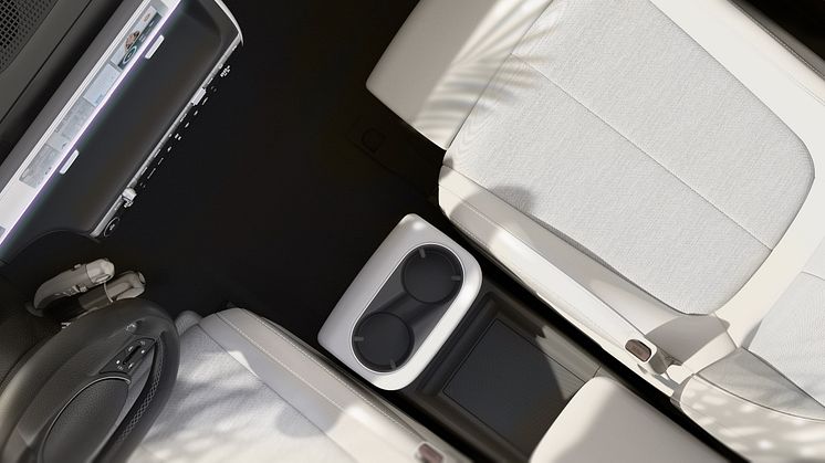 Revolutionerande Living Space-interiör med flyttbar mittkonsol i nya IONIQ 5.