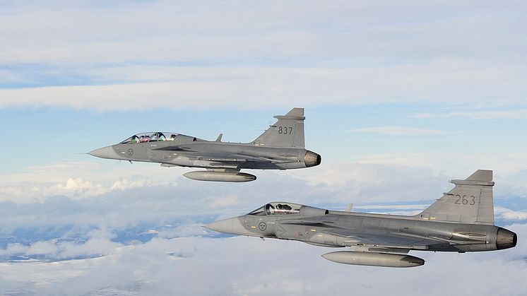 Fyra Jas 39 Gripen kommer att flyga över Piteå och byarna på jubileumsdagen. Foto: Louise Levin/Försvarsmakten