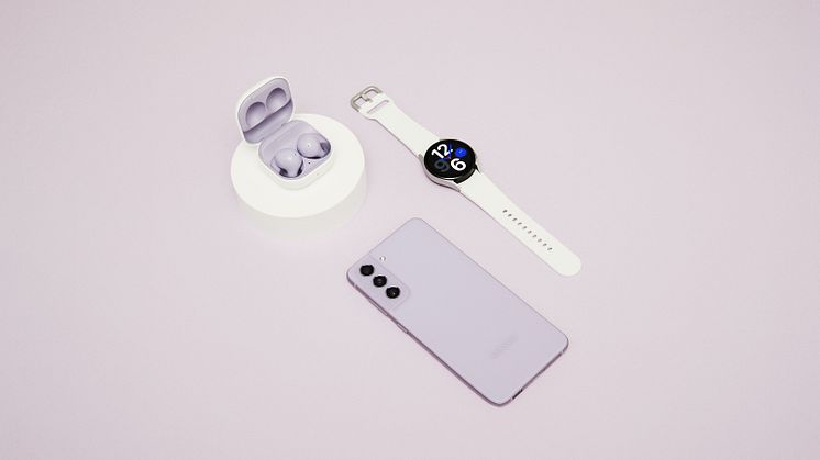 Galaxy S21 FE_Lifestyle Product 19.jpg