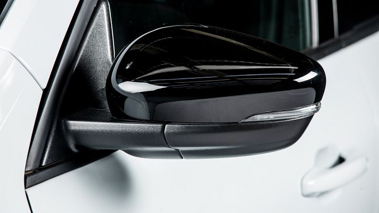 Kuga Black Package_1