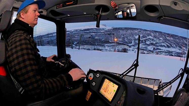 Skidsverige kompetenssatsar - 550 utbildade snöfantaster är klara att möta säsongens skidresenärer.