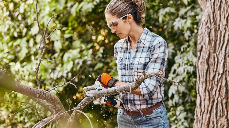 STIHL GTA 26 on monipuolinen akkusaha puutarha- ja rakennustöihin
