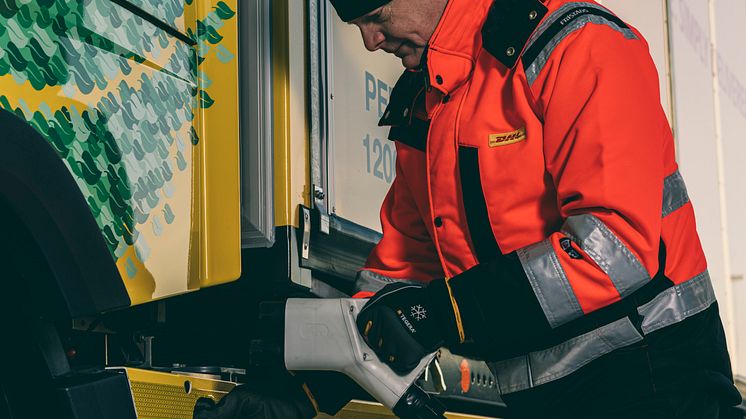 Volvo FH laddar.jpg