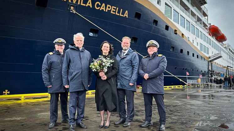 Havila Capella: Taufe in Fosnavåg