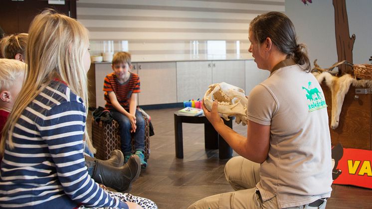 I Skalmans och Vargens Zooskola får barnen lära sig mer om djur