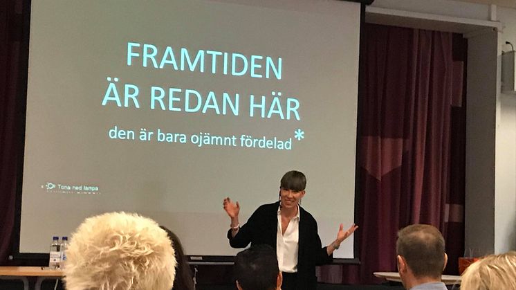 Darja Isaksson, Sveriges mäktigaste opinionsbildare inspirerade och provocerade med tankeväckande frågor under rubriken ”Framtiden är här”.