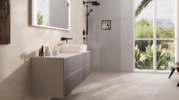 Et klart, retlinjet designsprog gør badmøbelserien Xevolos fra hansgrohe til et tidløst og diskret højdepunkt, der lever op til alle stilistiske krav og funktionelle forventninger.