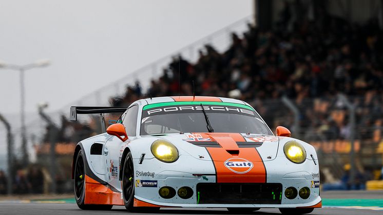 Porsche 911 RSR (86) Gulf Racing, Michael Wainwright, Adam Caroll, Ben Barker
