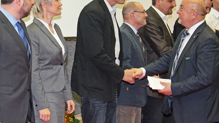 925 Absolventinnen und Absolventen des Akademischen Jahres 2014/2015 am 16. Oktober 2015 feierlich verabschiedet
