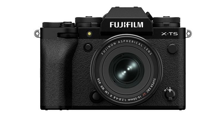 XF16-50mm_front_X_T5_black.jpg