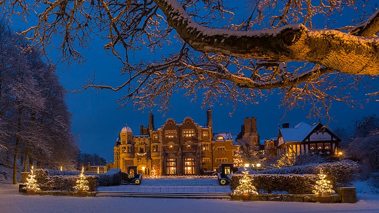 Tjolöholms slott i julskrud. Foto: Thomas Carlén