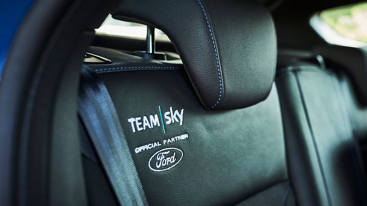 Ford_2017_FOCUS_RS_TeamSky_13