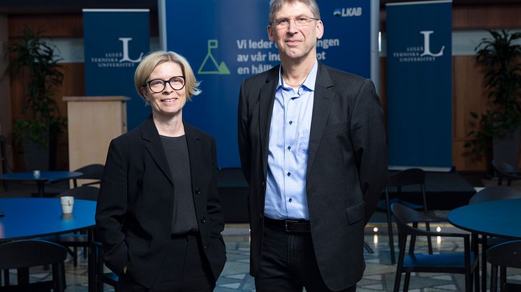 Luleå tekniska universitets rektor Birgitta Bergvall-Kåreborn och Jan Moström, vd och koncernchef LKAB.