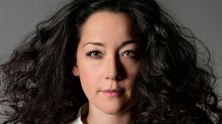 Maia Hirasawa spelar på vita scenen i Stadsparken på söndag 23 juli kl. 19.00. 