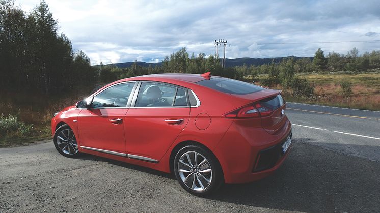 Hyundai IONIQ hybrid