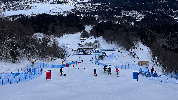 Tävlingsbacken i Bakuriani. Foto: Walter Wallberg