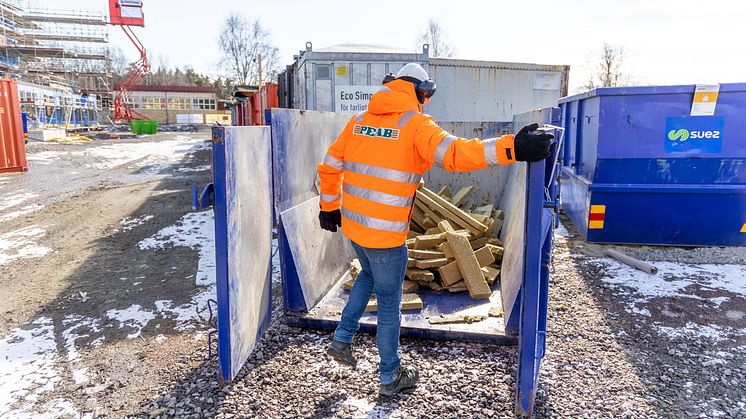Peab återvinner ROCKWOOL stenull vid bygget av Nya Färjestadsskolan ”Noll procent avfall till deponi”