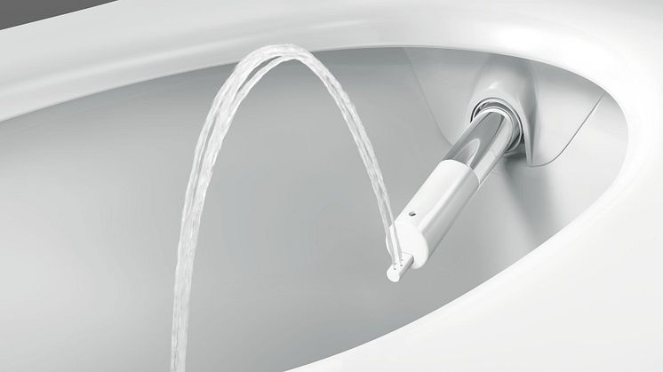 2019_AquaClean Sela_ladyshower.tif_bigview