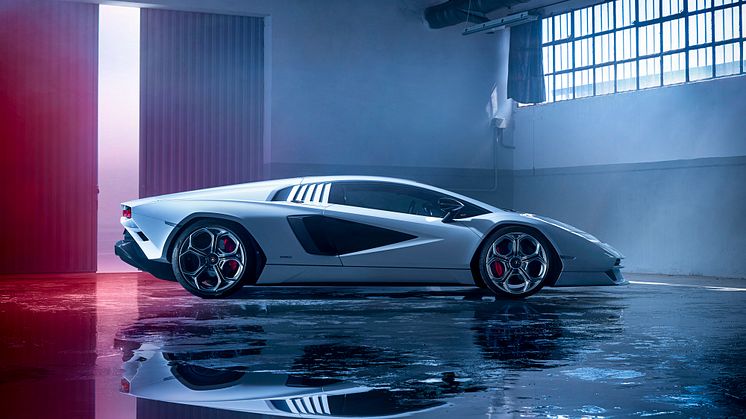 lamborghini_CPH_Countach_Bull_Run