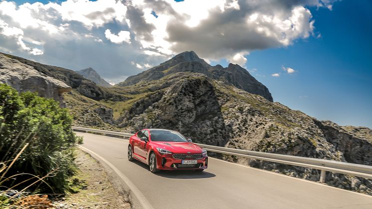 Kia Stinger_121