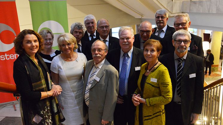 Tolv 50-årsjubilanter hedret av fersk konsernsjef