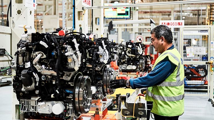 A vadonatúj Ford EcoBlue dízelmotor gyártósor